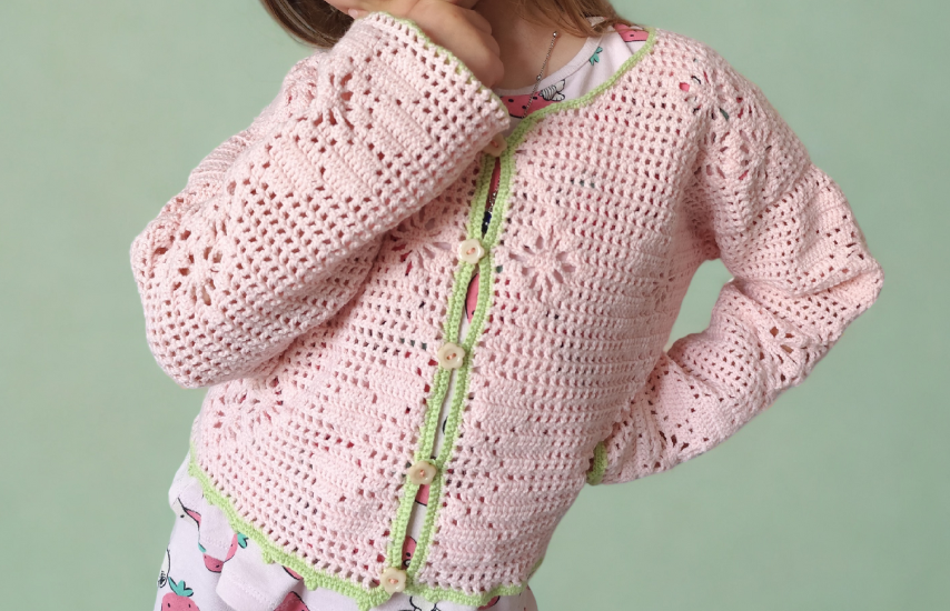 Read more about the article Laura’s Pink Fillet Crochet Cardigan: Step-by-Step Tutorial